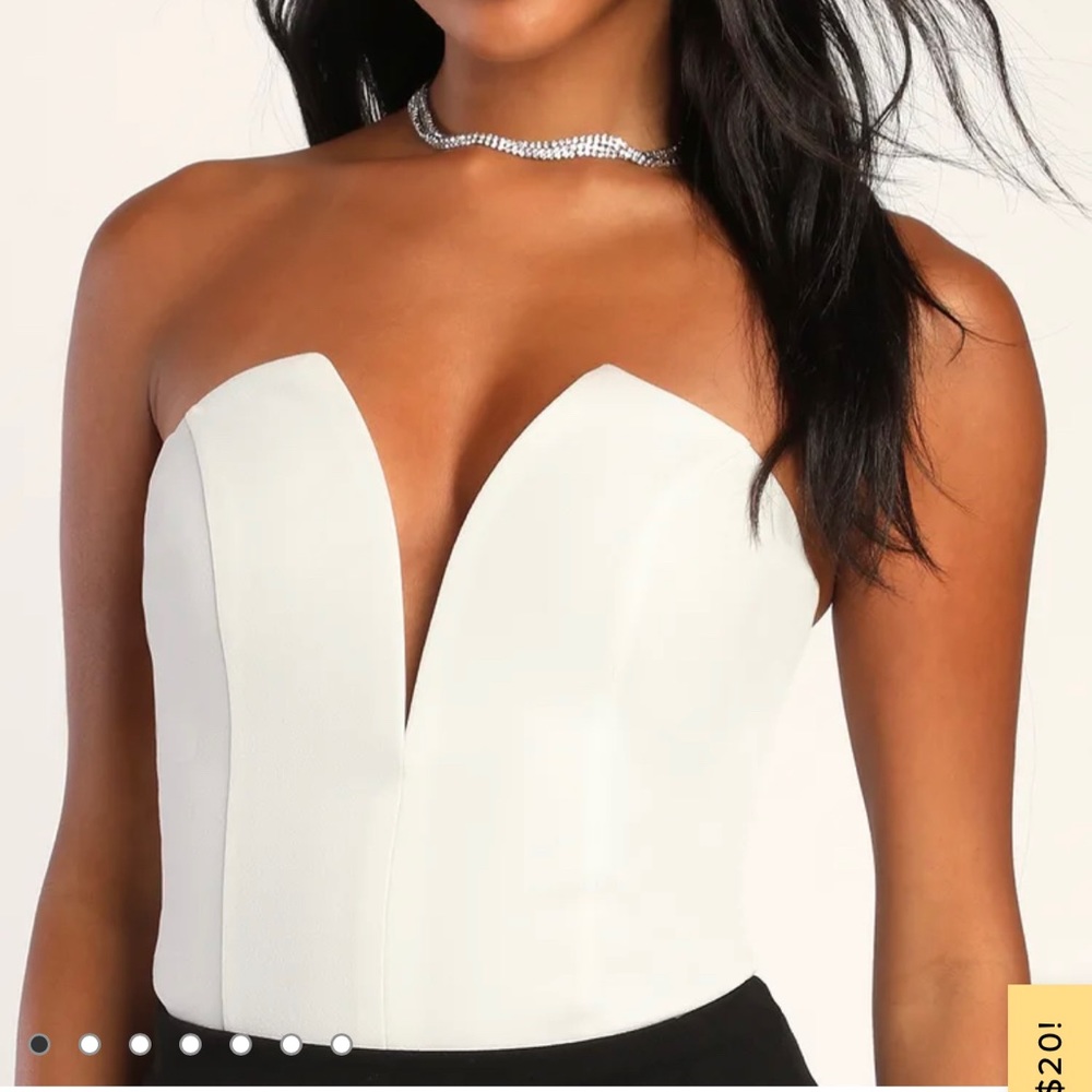 NWOT Lulu’s Babe Alert Ivory Notched Strapless Bodysuit